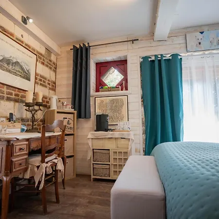 La Ferme Des Templiers De Flechinelle Frühstückspension
