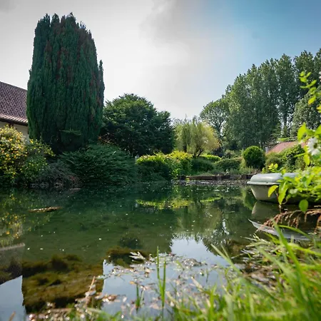 B&B La Ferme Des Templiers De Flechinelle 3*